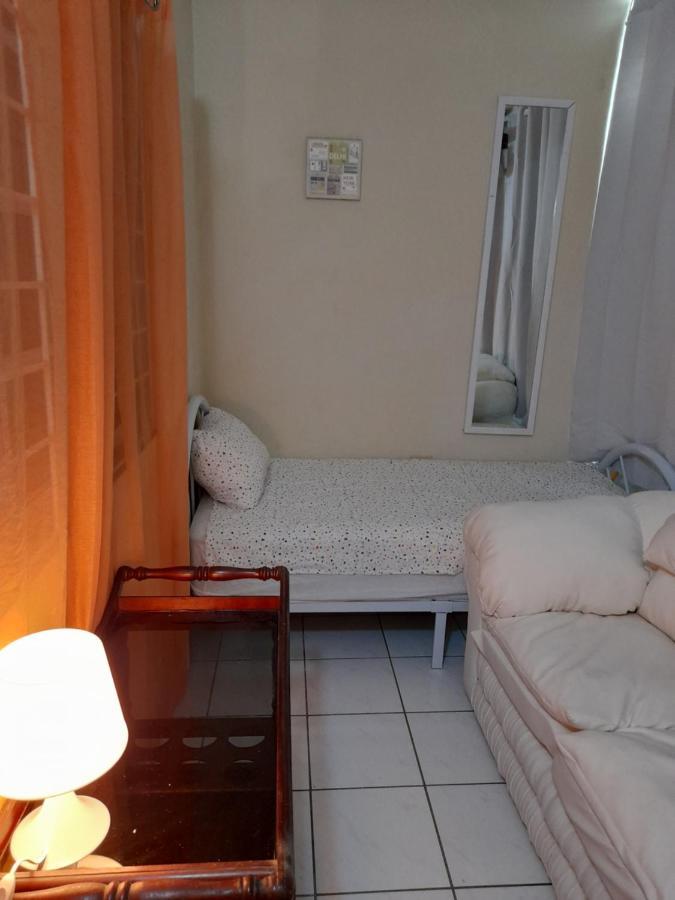 Camelia Rooms Кінгстон Екстер'єр фото